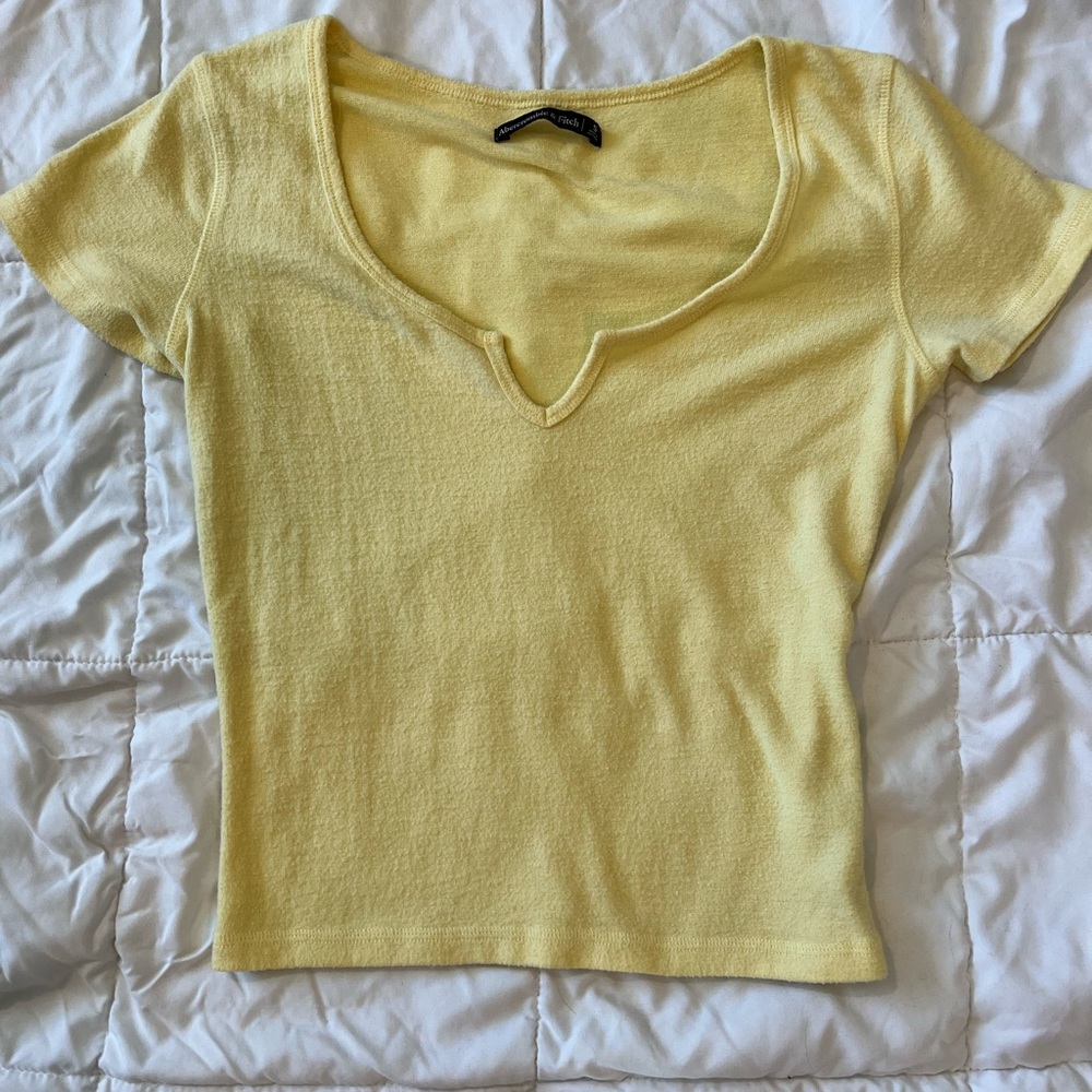 Abercrombie tee